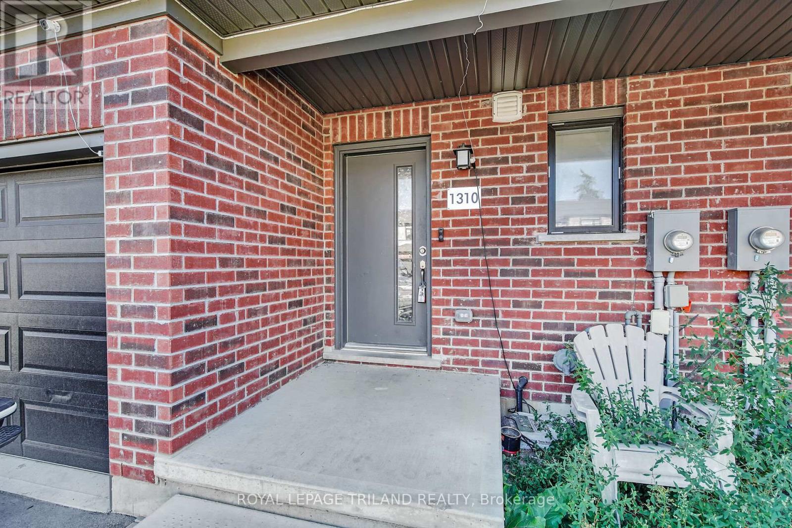 1310 Michael Circle, London East, Ontario  N5V 0B8 - Photo 3 - X12439329
