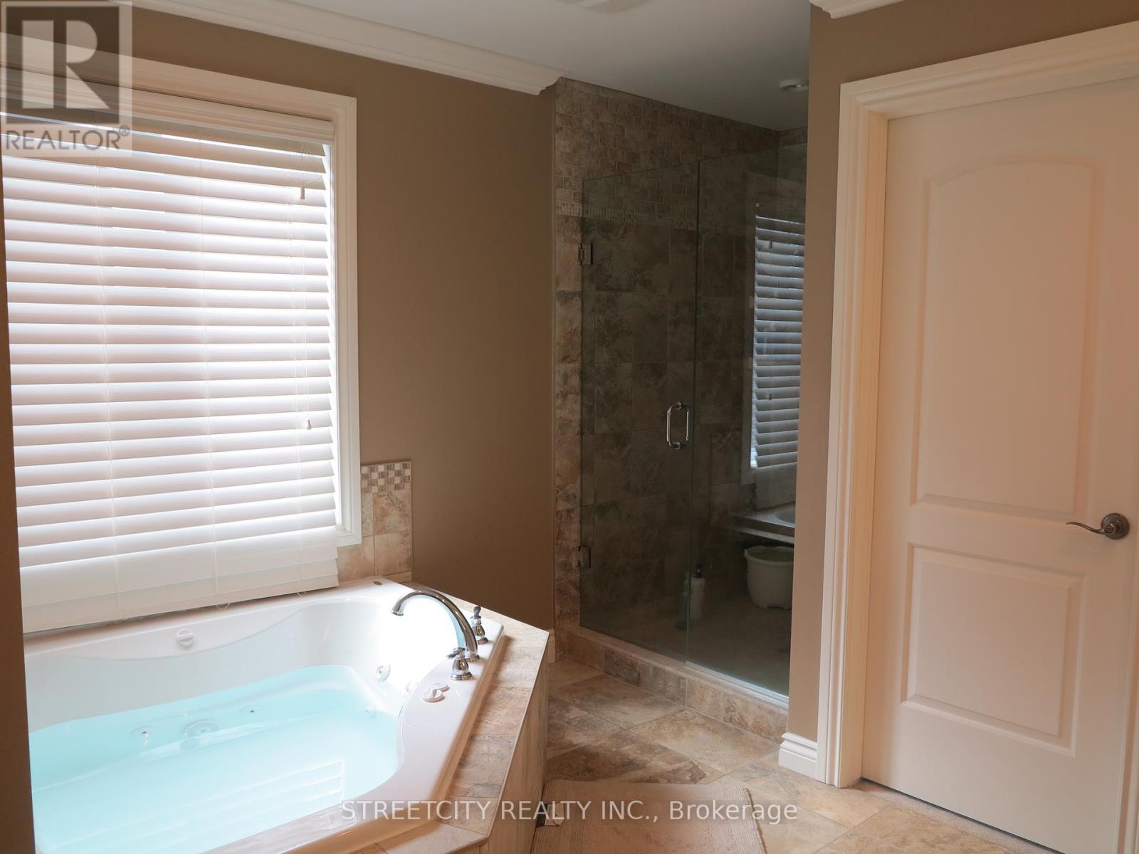 1939 Ballymote Avenue, London North, Ontario  N5X 0J6 - Photo 16 - X12439354