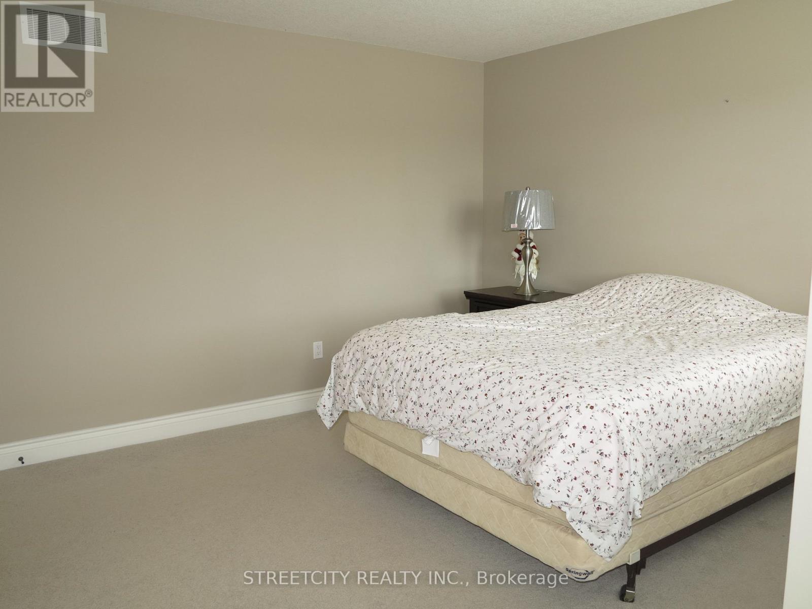 1939 Ballymote Avenue, London North, Ontario  N5X 0J6 - Photo 21 - X12439354