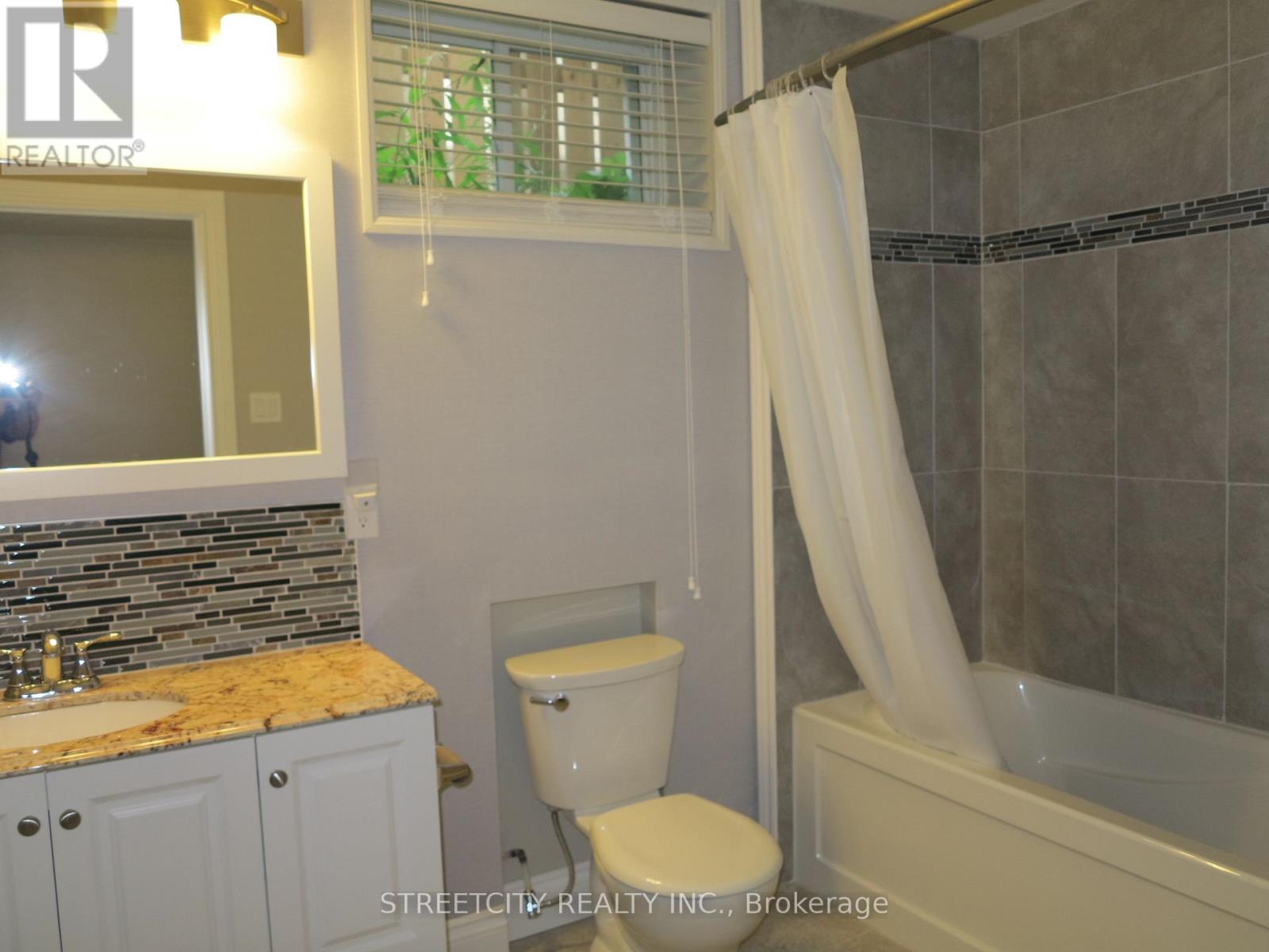 1939 Ballymote Avenue, London North, Ontario  N5X 0J6 - Photo 28 - X12439354
