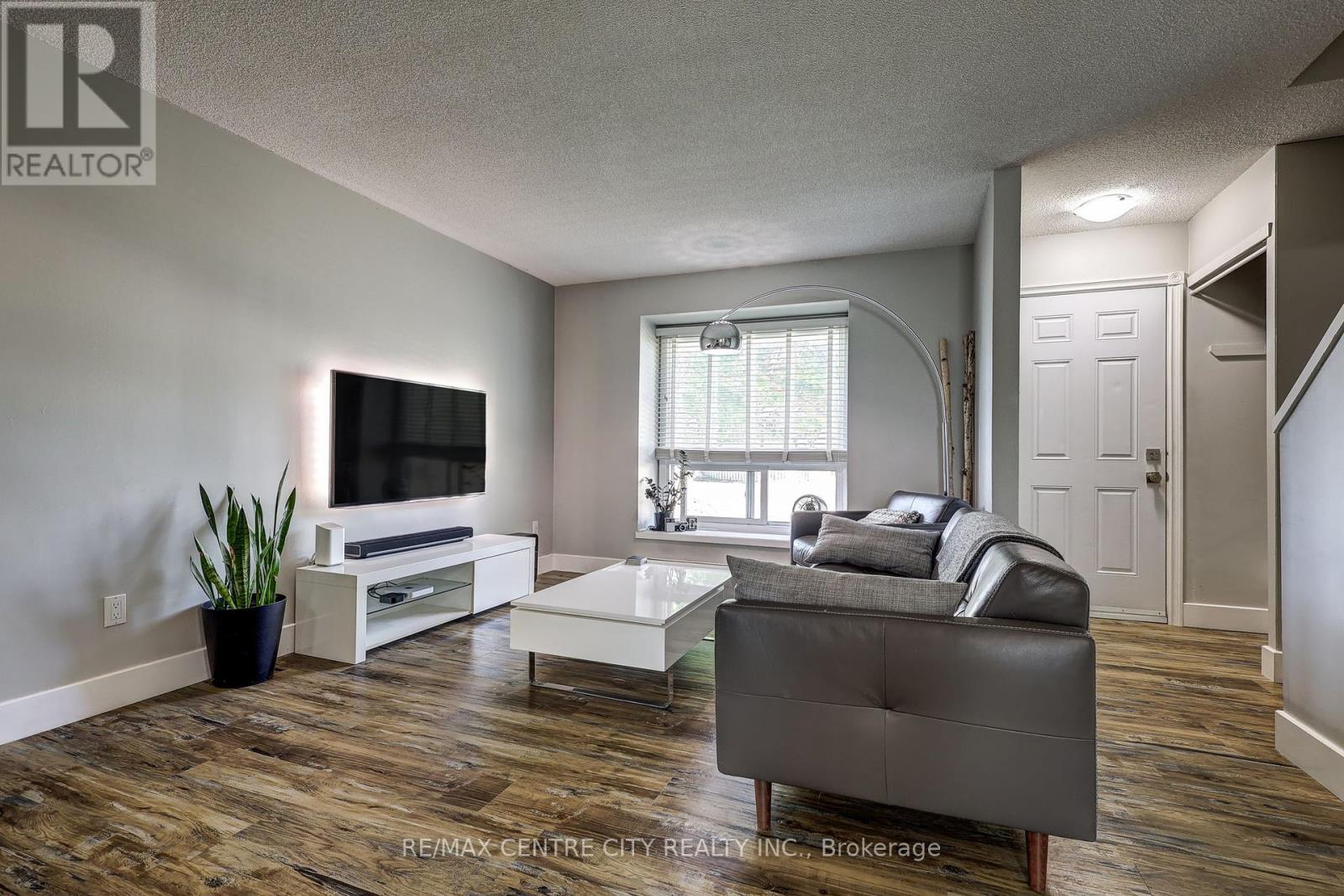 5 - 1443 Huron Street, London East, Ontario  N5V 2E6 - Photo 5 - X12439355