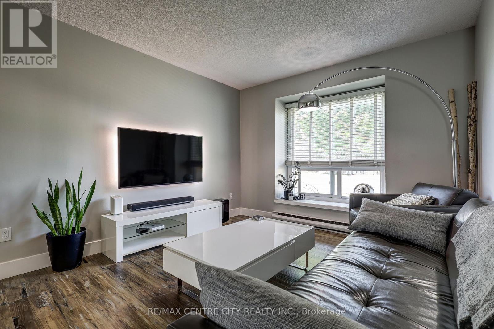 5 - 1443 Huron Street, London East, Ontario  N5V 2E6 - Photo 9 - X12439355