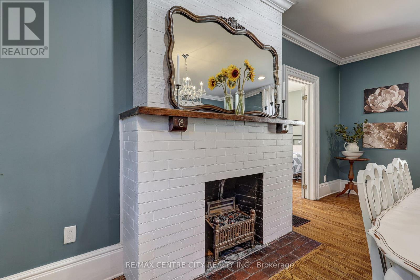 134 Wellington Street, St. Thomas, Ontario  N5R 2R6 - Photo 14 - X12439356