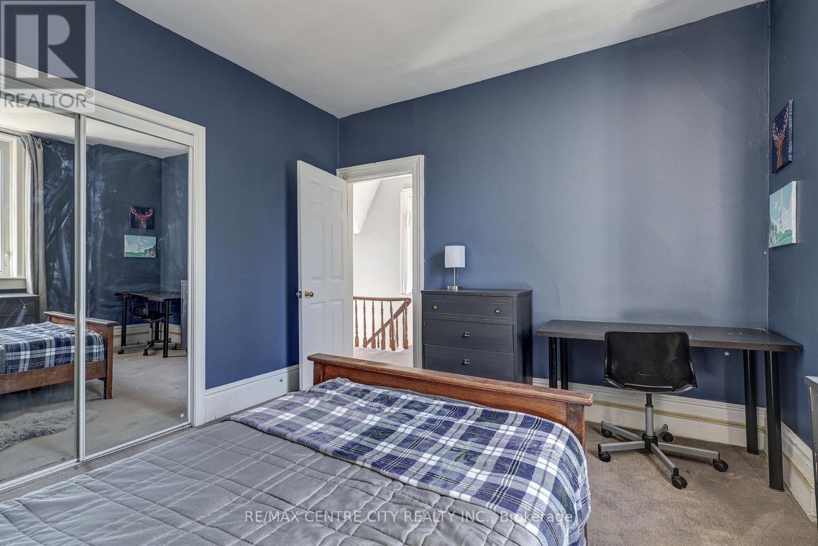 134 Wellington Street, St. Thomas, Ontario  N5R 2R6 - Photo 34 - X12439356