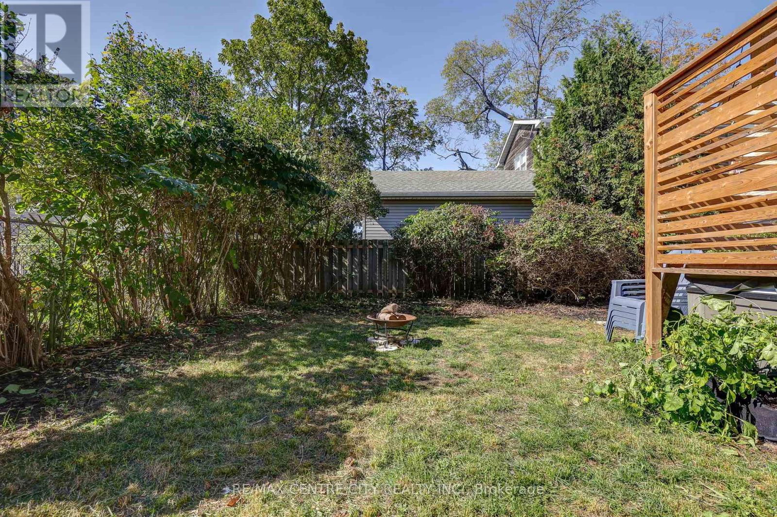 134 Wellington Street, St. Thomas, Ontario  N5R 2R6 - Photo 46 - X12439356