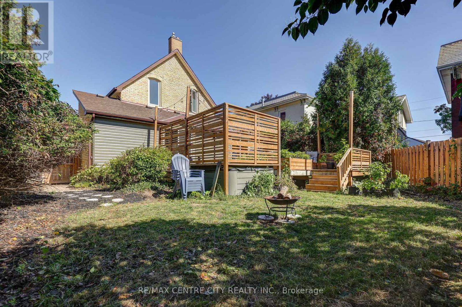 134 Wellington Street, St. Thomas, Ontario  N5R 2R6 - Photo 47 - X12439356