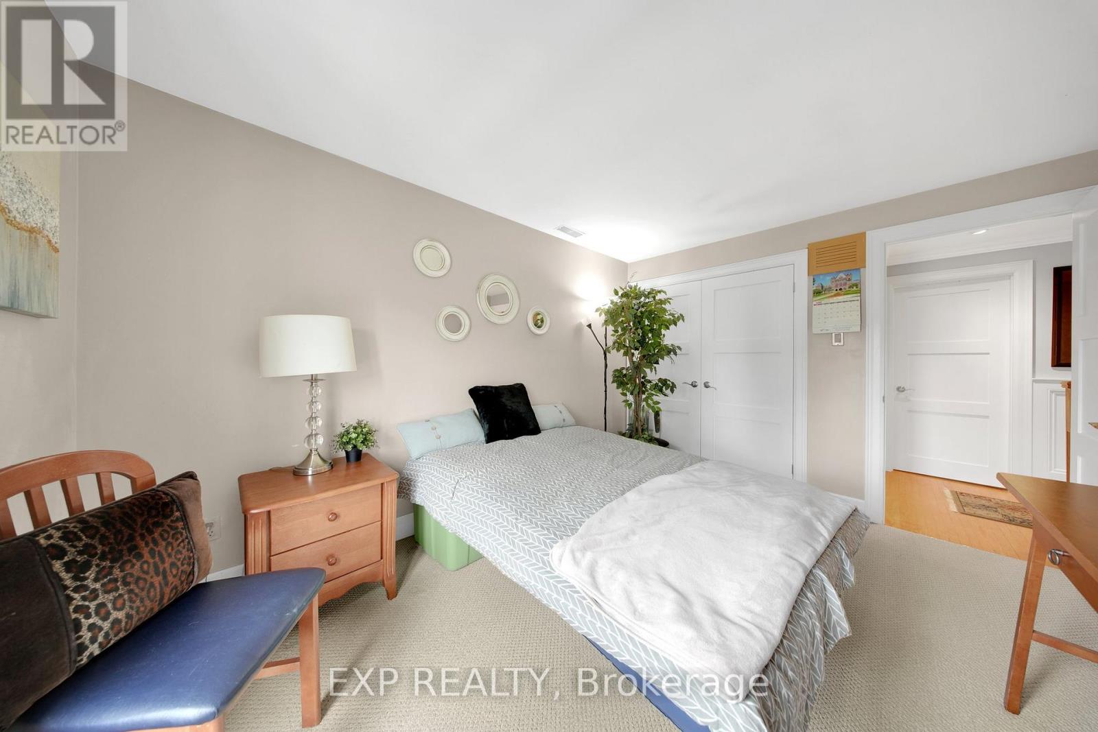 3620 Ponytrail Drive, Mississauga, Ontario  L4X 1W4 - Photo 24 - W12439244