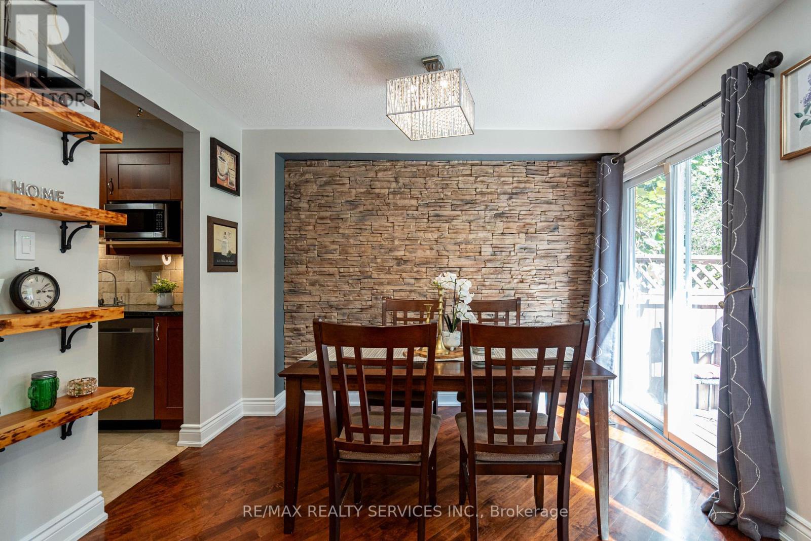 1160 Mccraney Street E, Oakville, Ontario  L6H 4S4 - Photo 13 - W12439261