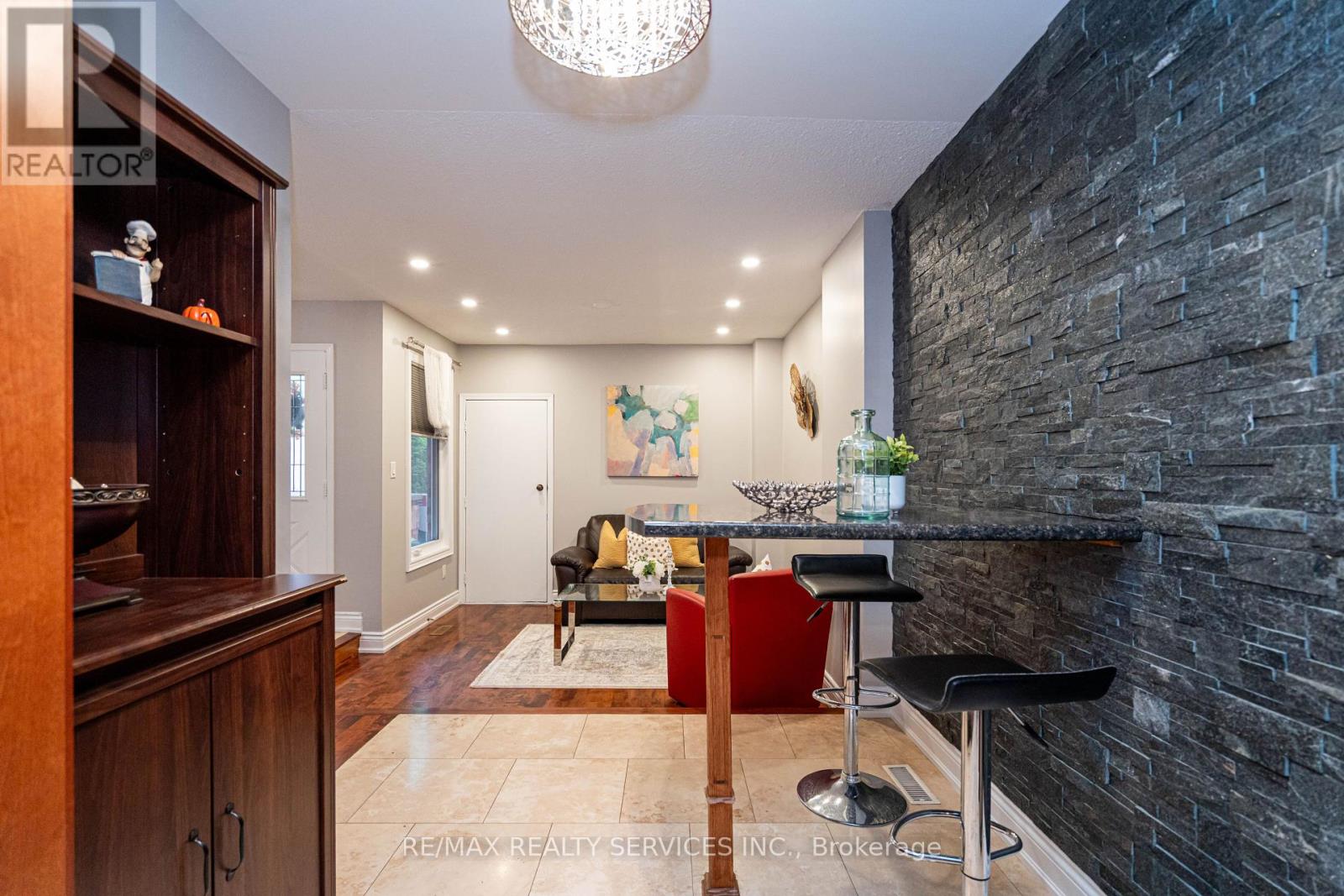 1160 Mccraney Street E, Oakville, Ontario  L6H 4S4 - Photo 18 - W12439261