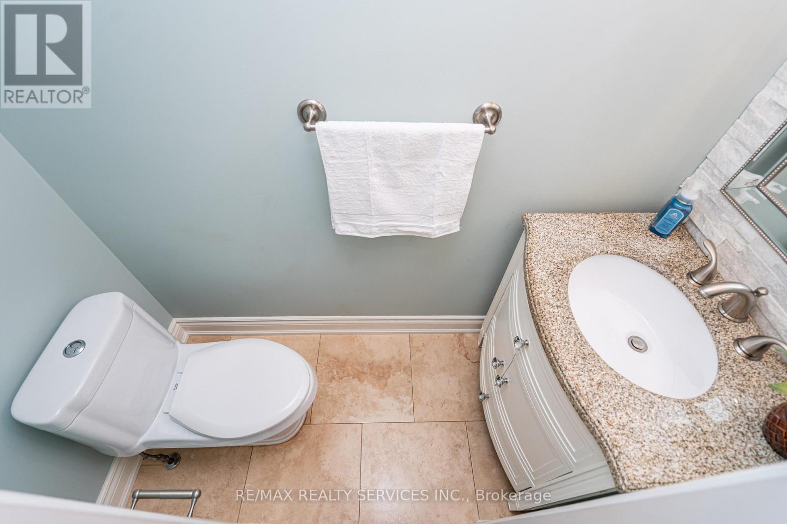 1160 Mccraney Street E, Oakville, Ontario  L6H 4S4 - Photo 19 - W12439261