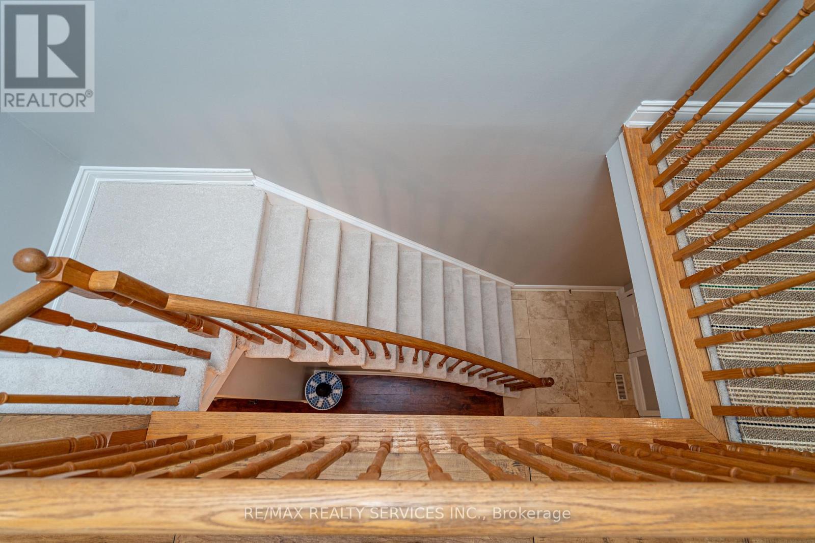 1160 Mccraney Street E, Oakville, Ontario  L6H 4S4 - Photo 20 - W12439261