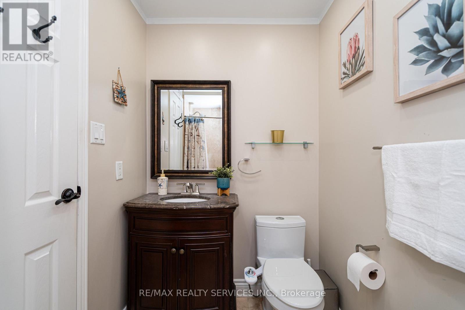 1160 Mccraney Street E, Oakville, Ontario  L6H 4S4 - Photo 34 - W12439261
