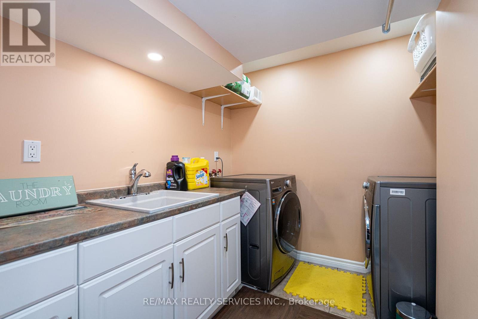 1160 Mccraney Street E, Oakville, Ontario  L6H 4S4 - Photo 44 - W12439261