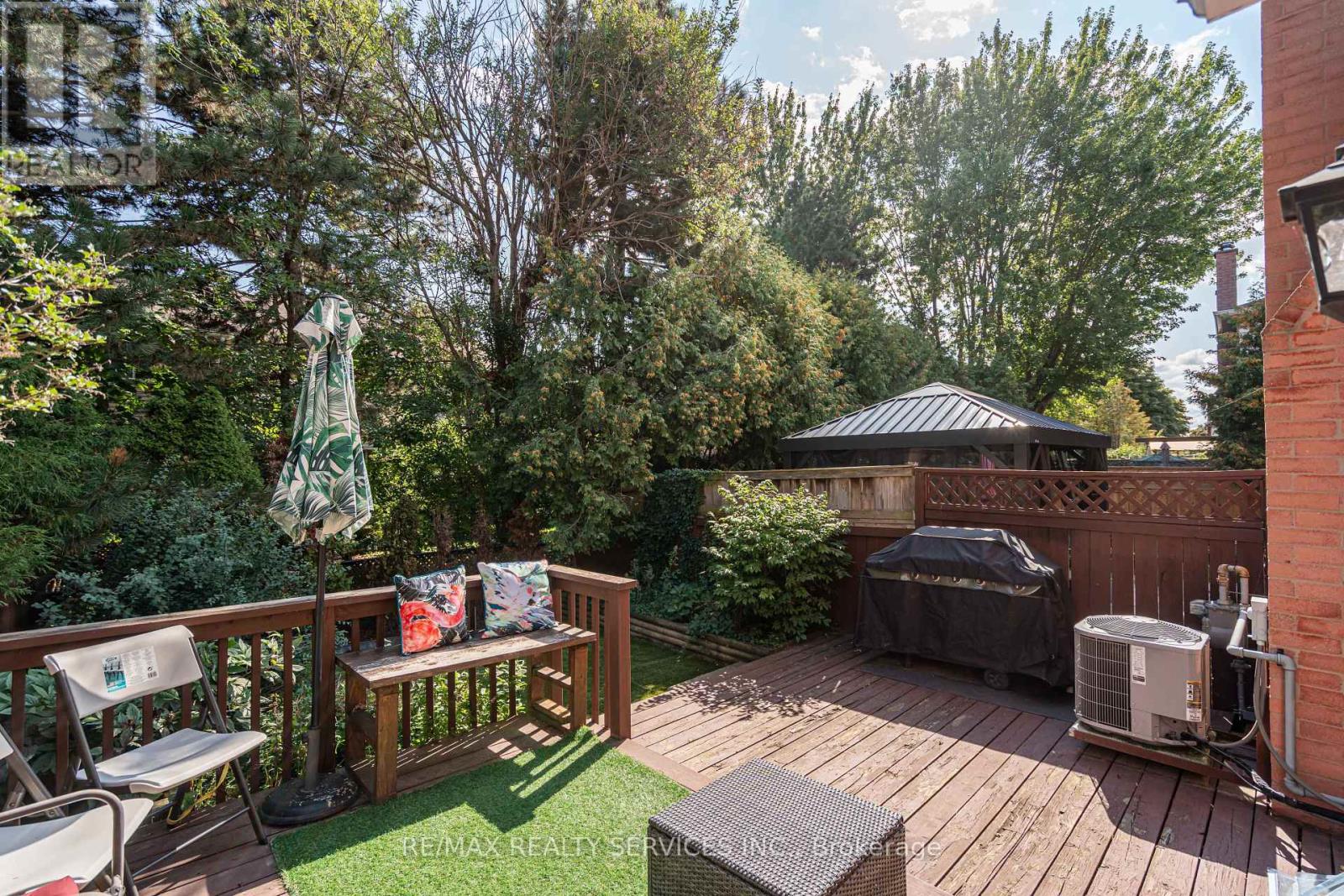 1160 Mccraney Street E, Oakville, Ontario  L6H 4S4 - Photo 45 - W12439261
