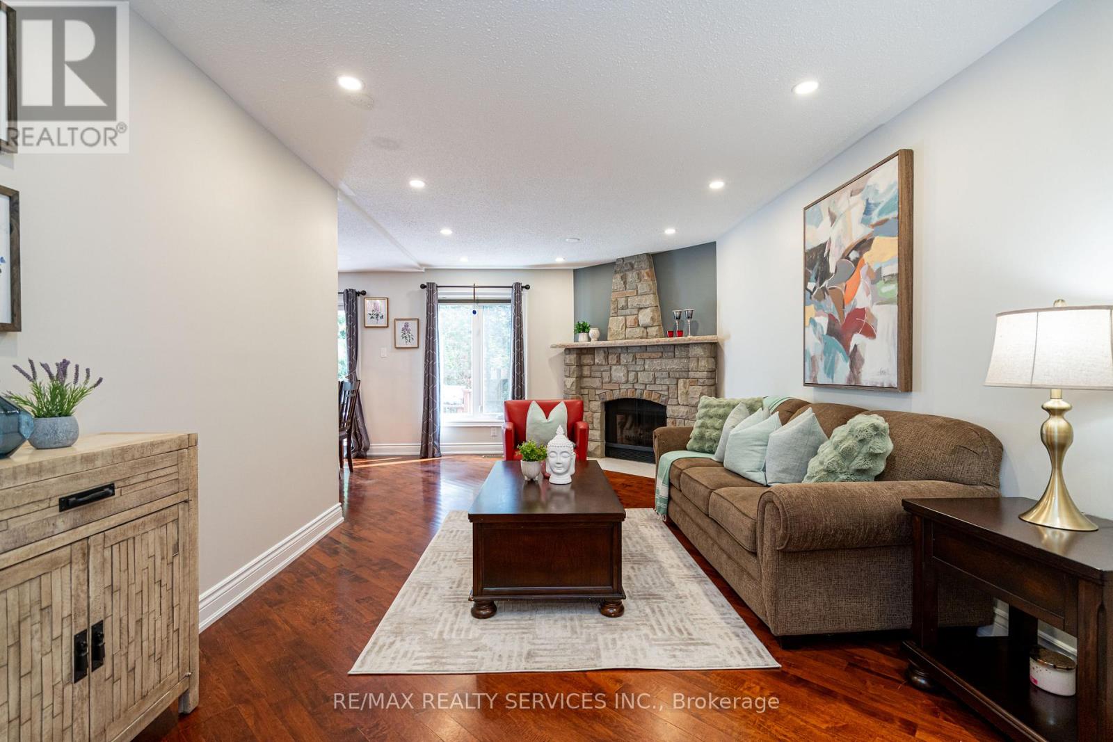 1160 Mccraney Street E, Oakville, Ontario  L6H 4S4 - Photo 8 - W12439261