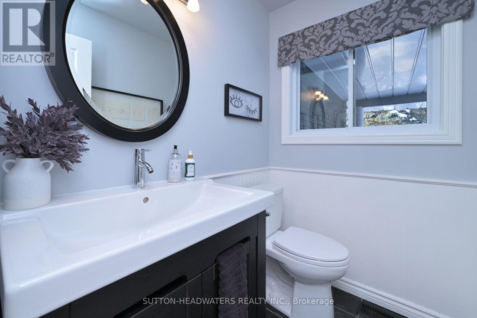 563 River Road, Caledon, Ontario  L7K 0E5 - Photo 16 - W12439266