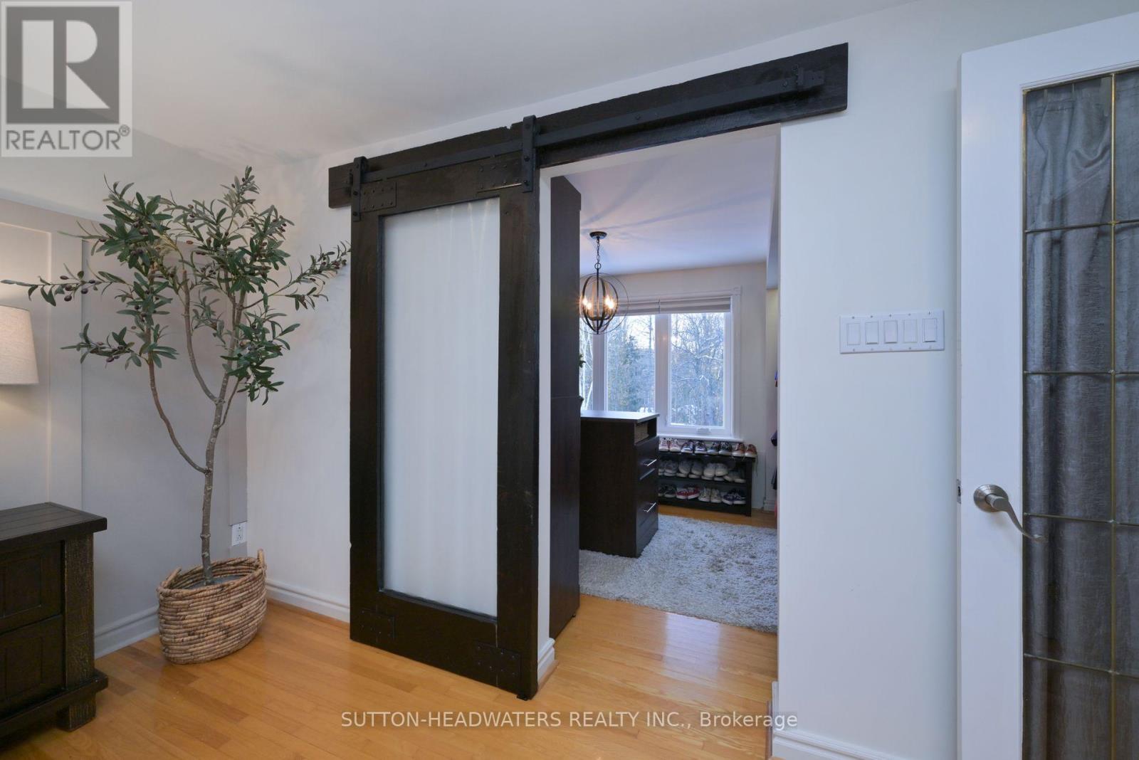 563 River Road, Caledon, Ontario  L7K 0E5 - Photo 21 - W12439266