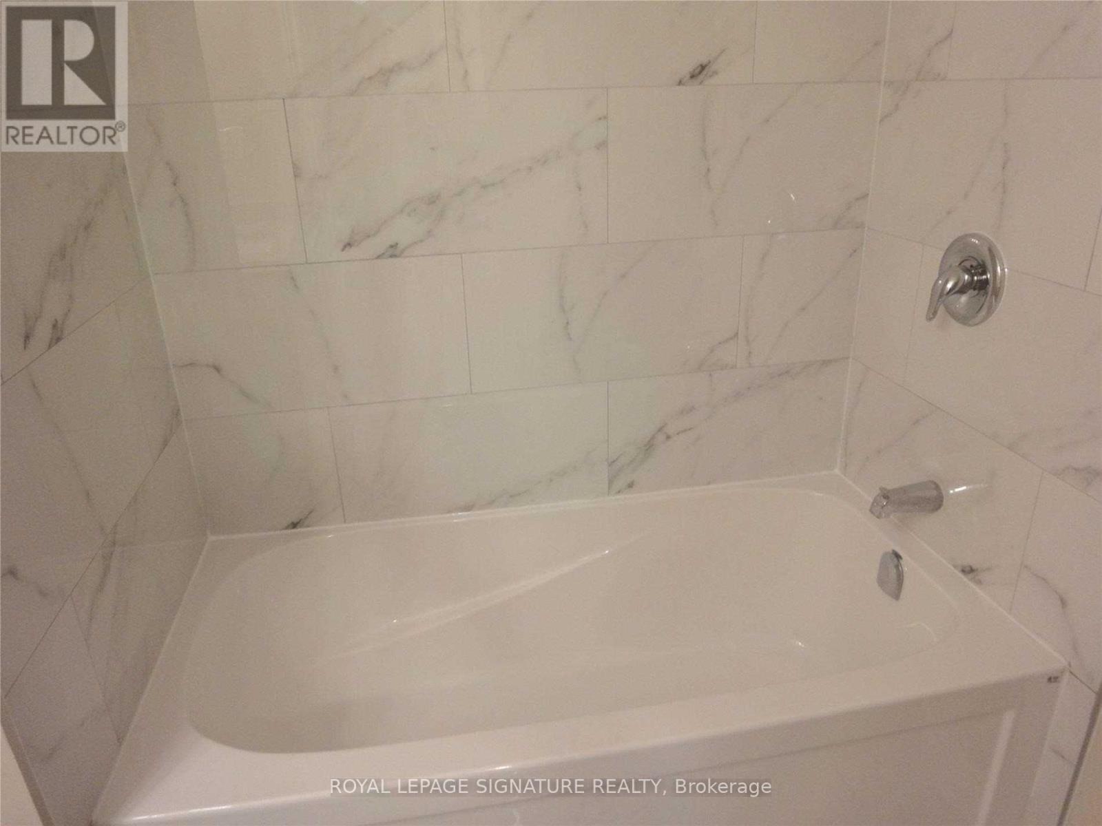 2157 Wiseman Court, Mississauga, Ontario  L5J 1P3 - Photo 22 - W12439268