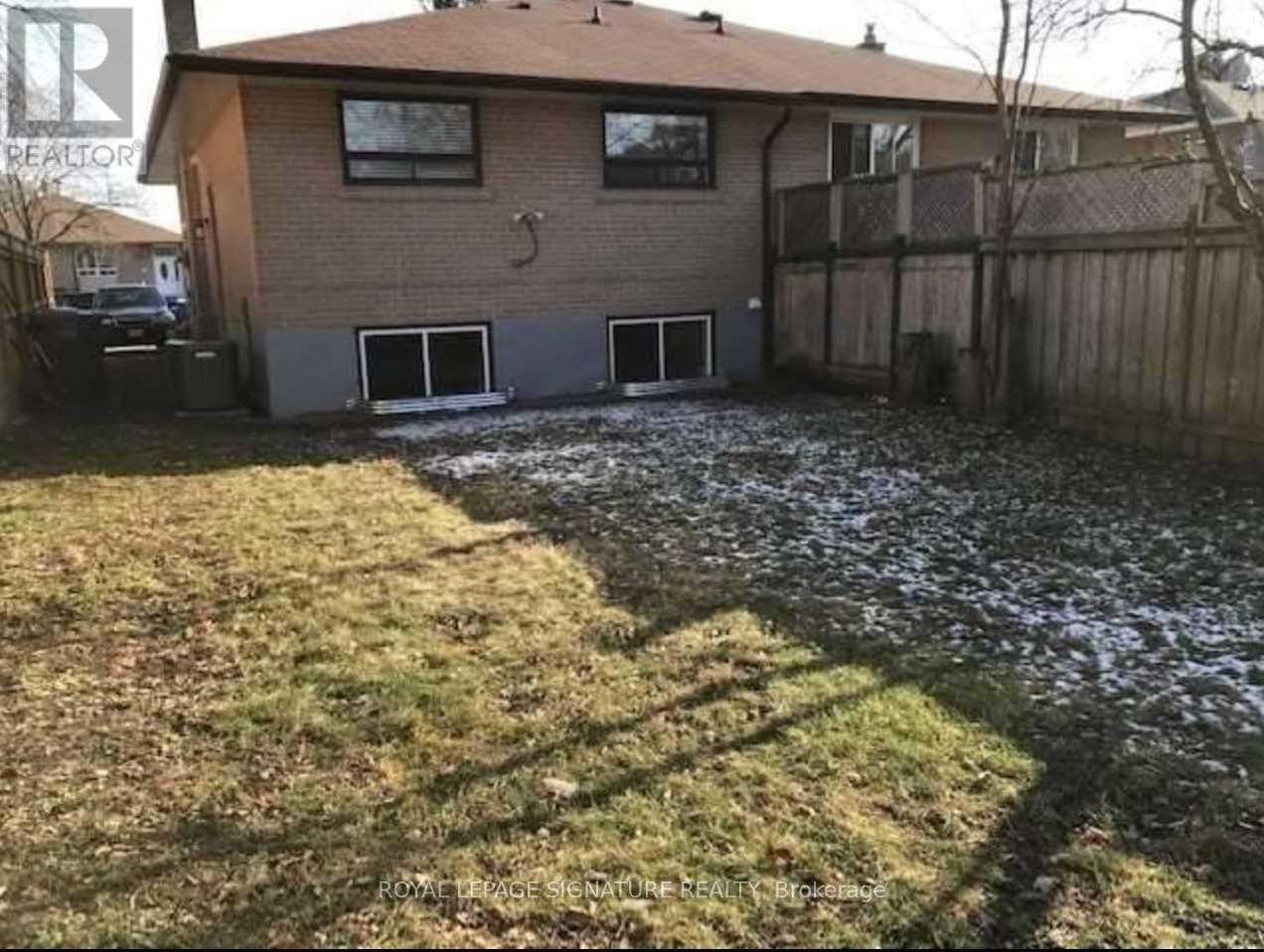 2157 Wiseman Court, Mississauga, Ontario  L5J 1P3 - Photo 26 - W12439268