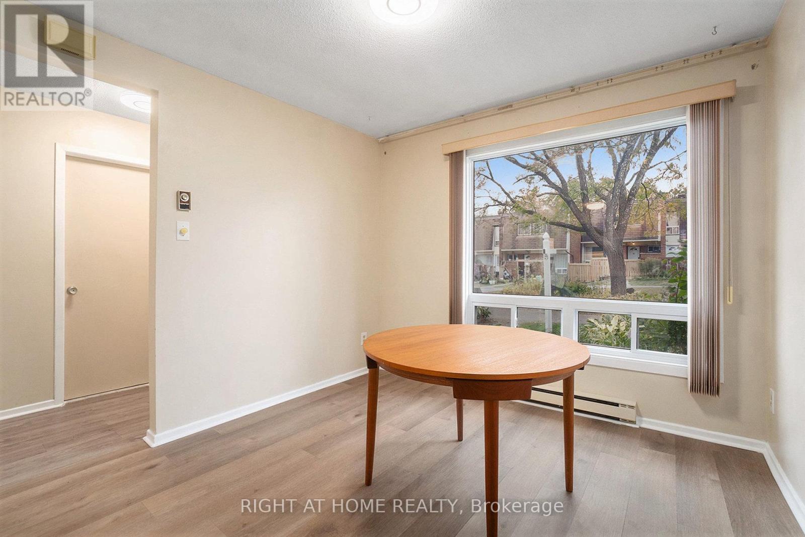 59 - 2939 Fairlea Crescent, Ottawa, Ontario  K1V 9A5 - Photo 8 - X12439282