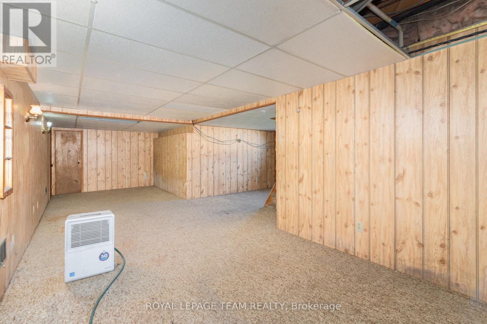 12121 Liscumb Road, North Dundas, Ontario  K0C 2K0 - Photo 20 - X12439292
