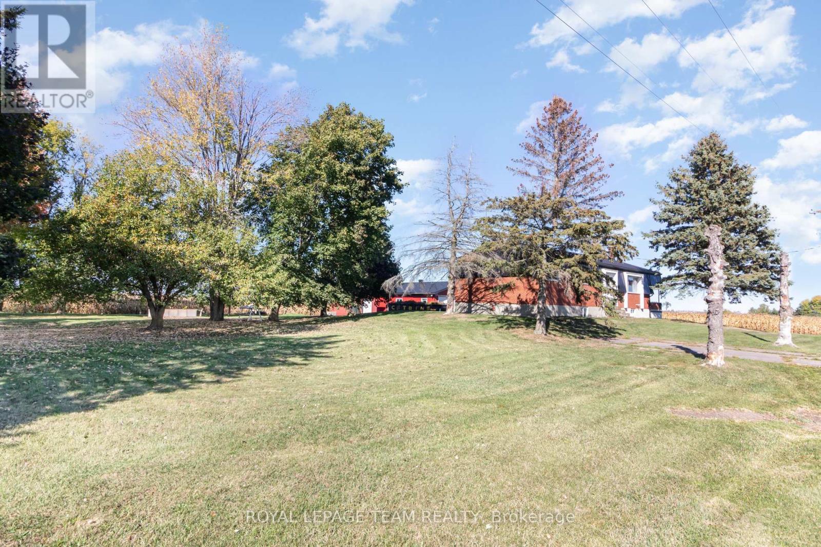 12121 Liscumb Road, North Dundas, Ontario  K0C 2K0 - Photo 27 - X12439292