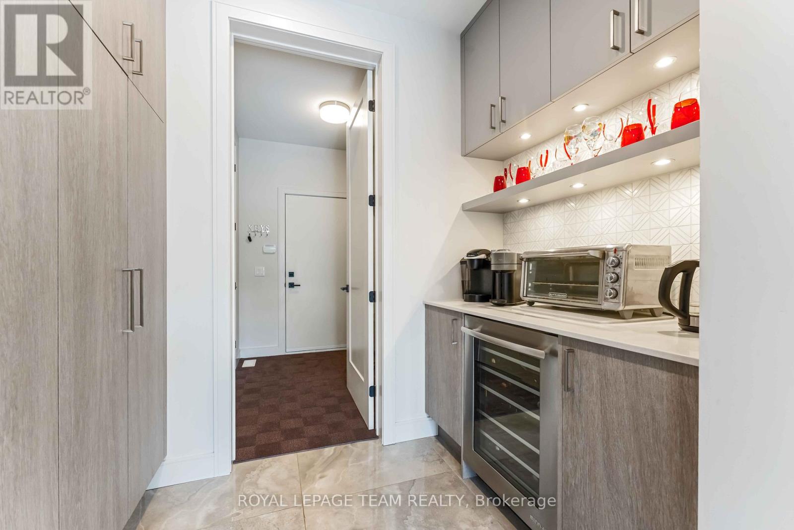 1546 Claymor Avenue, Ottawa, Ontario  K2C 1T1 - Photo 13 - X12439303