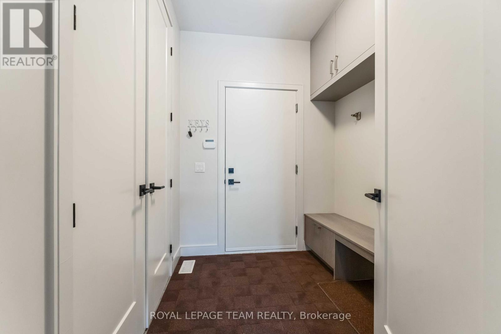 1546 Claymor Avenue, Ottawa, Ontario  K2C 1T1 - Photo 16 - X12439303