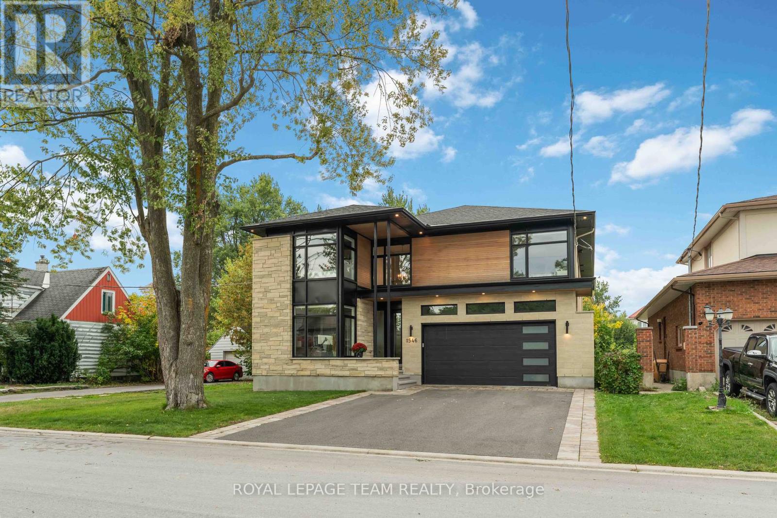 1546 Claymor Avenue, Ottawa, Ontario  K2C 1T1 - Photo 2 - X12439303