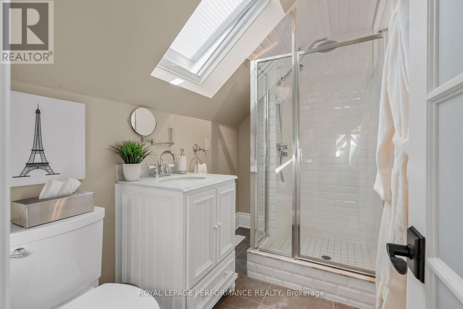 11 Marlowe Crescent, Ottawa, Ontario  K1S 1H3 - Photo 23 - X12439308