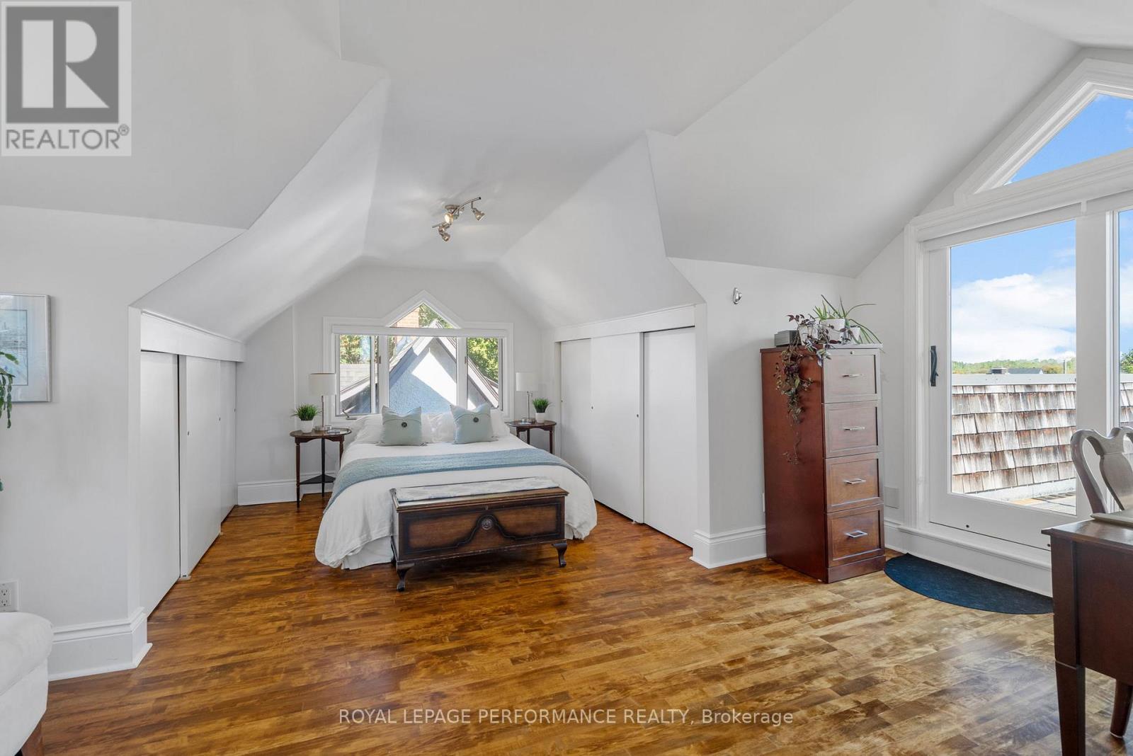 11 Marlowe Crescent, Ottawa, Ontario  K1S 1H3 - Photo 25 - X12439308