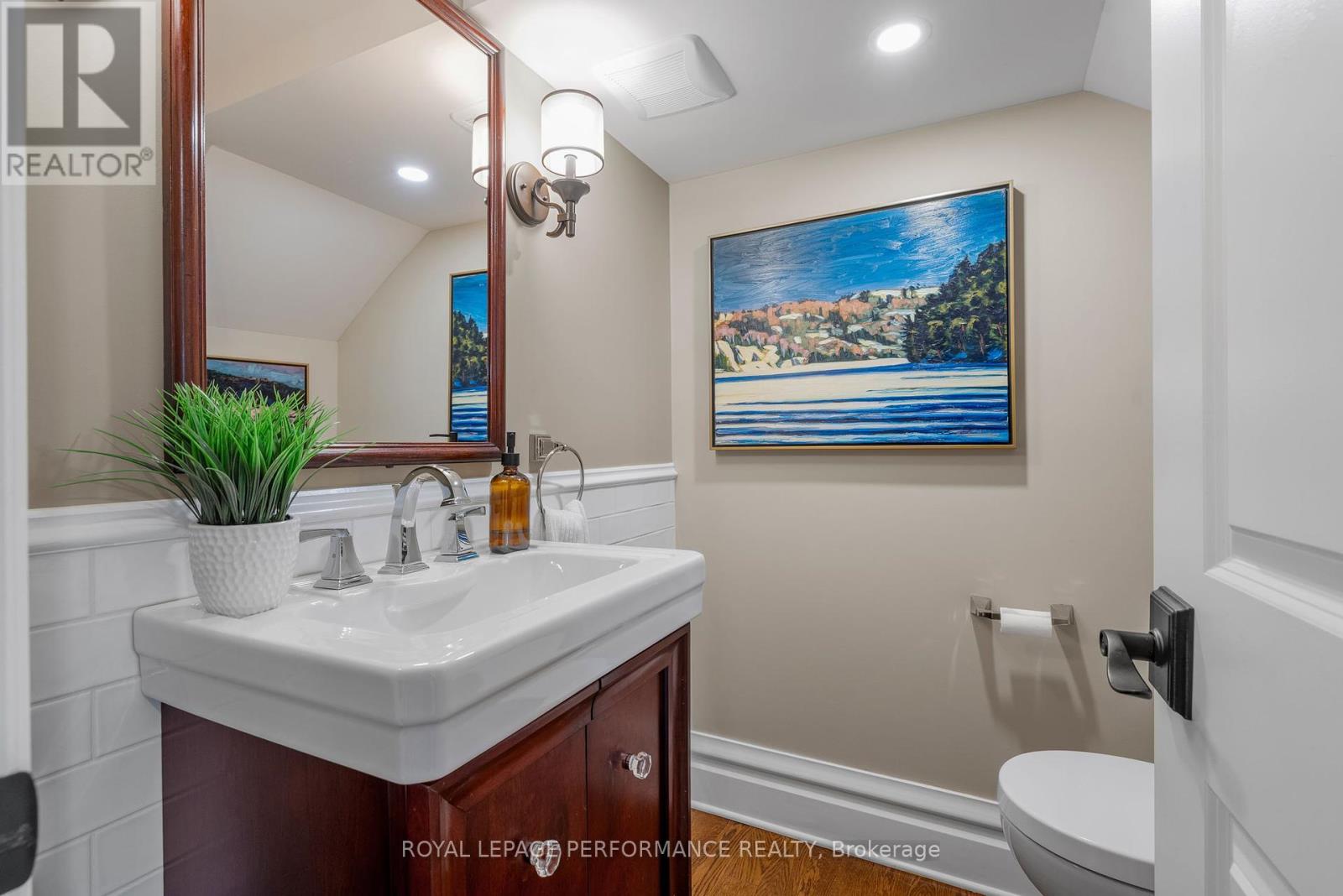 11 Marlowe Crescent, Ottawa, Ontario  K1S 1H3 - Photo 33 - X12439308