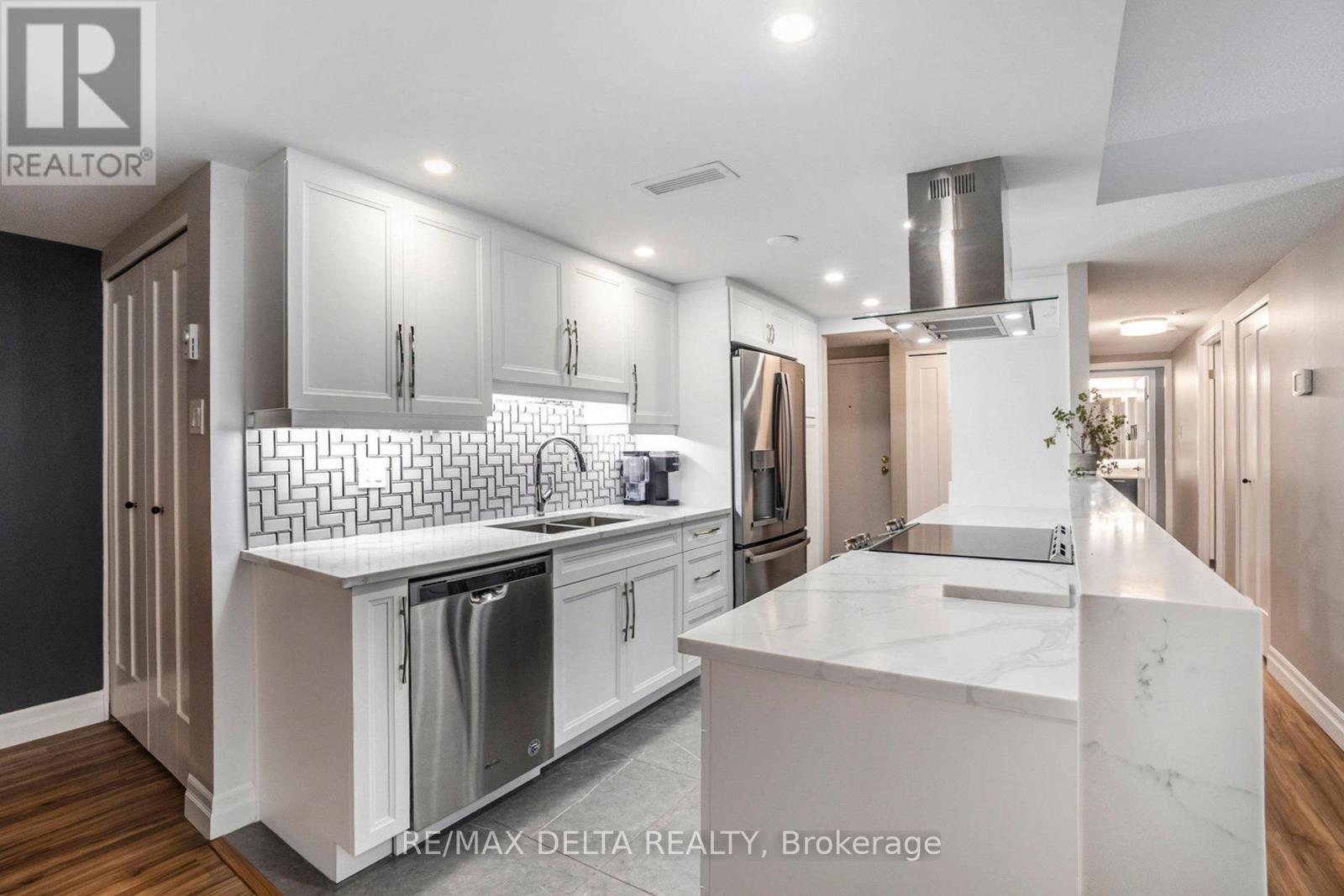 304 - 295 Gilmour Street, Ottawa, Ontario  K2P 0P7 - Photo 11 - X12439316