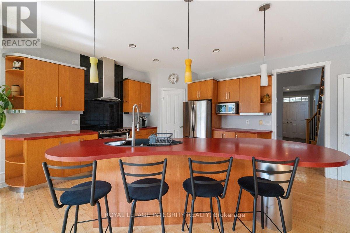 5 Bryant Street, Ottawa, Ontario  K2K 3N4 - Photo 11 - X12439333