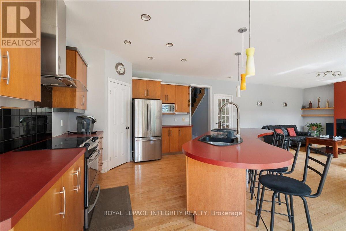 5 Bryant Street, Ottawa, Ontario  K2K 3N4 - Photo 12 - X12439333