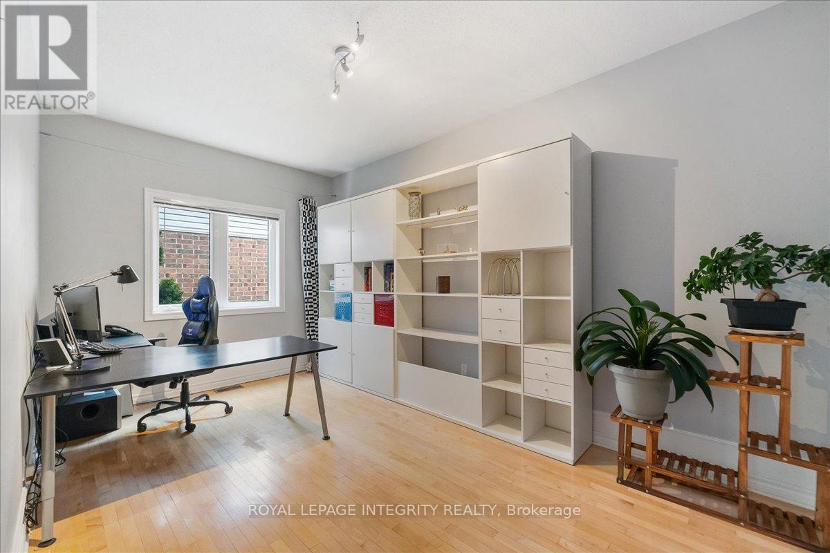 5 Bryant Street, Ottawa, Ontario  K2K 3N4 - Photo 20 - X12439333