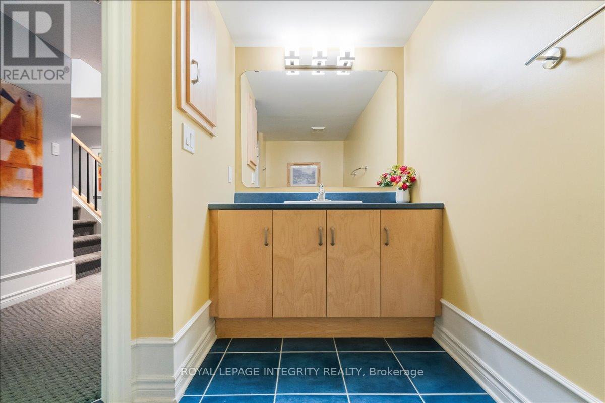 5 Bryant Street, Ottawa, Ontario  K2K 3N4 - Photo 38 - X12439333