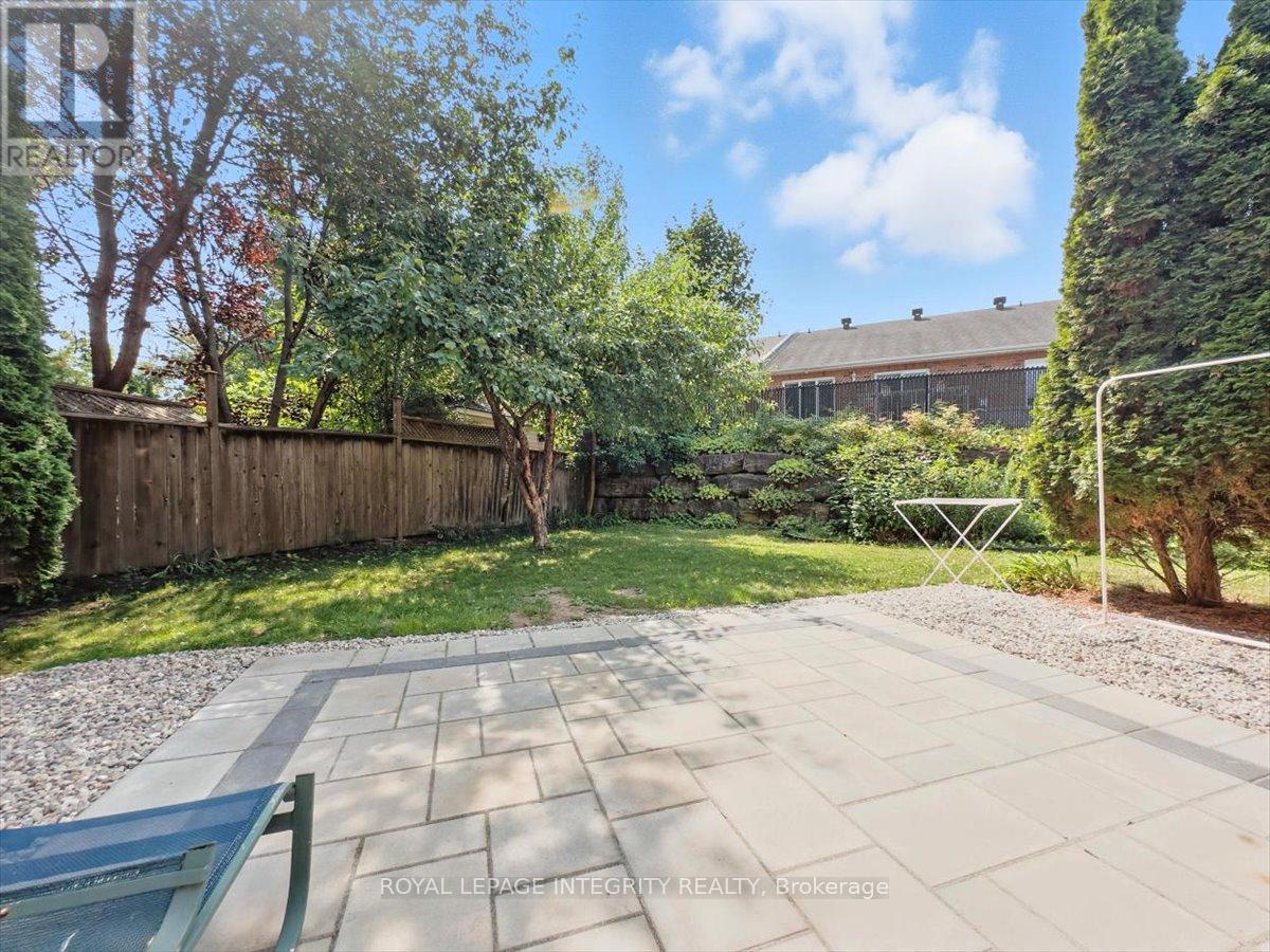 5 Bryant Street, Ottawa, Ontario  K2K 3N4 - Photo 41 - X12439333