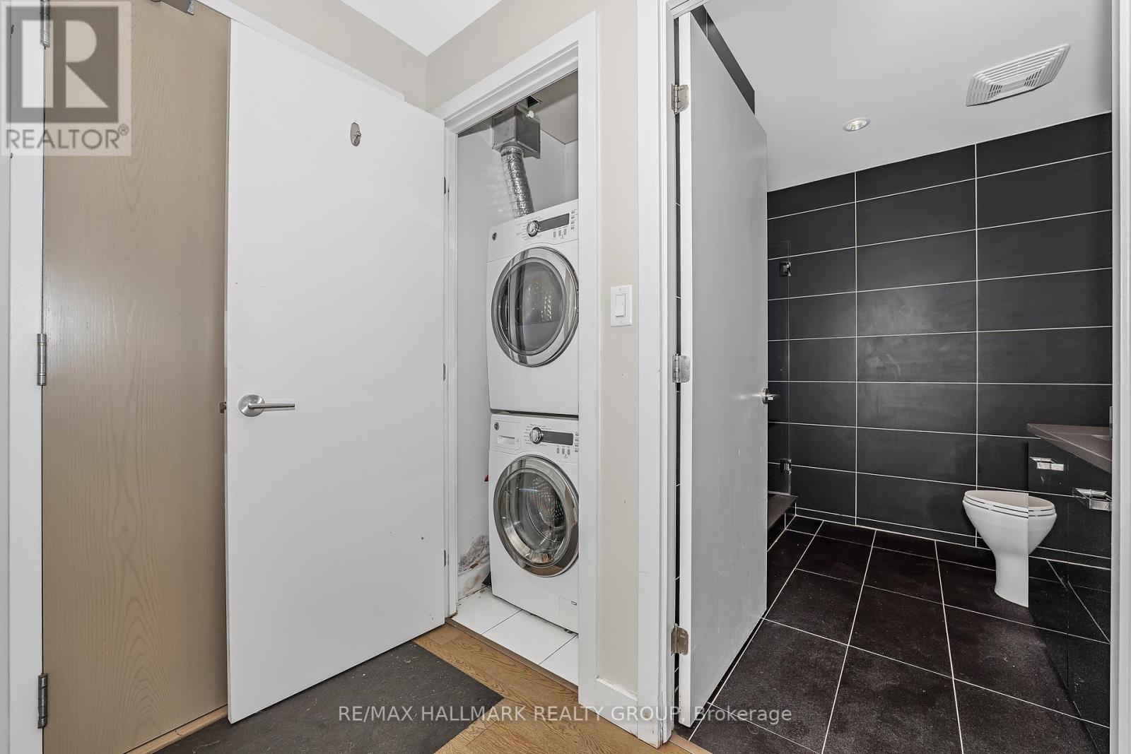 1602 - 224 Lyon Street N, Ottawa, Ontario  K1R 5V9 - Photo 19 - X12439335