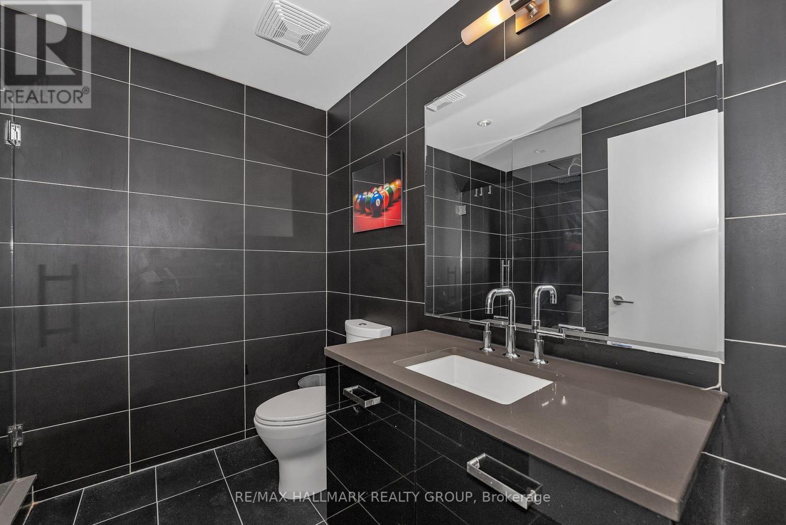 1602 - 224 Lyon Street N, Ottawa, Ontario  K1R 5V9 - Photo 6 - X12439335