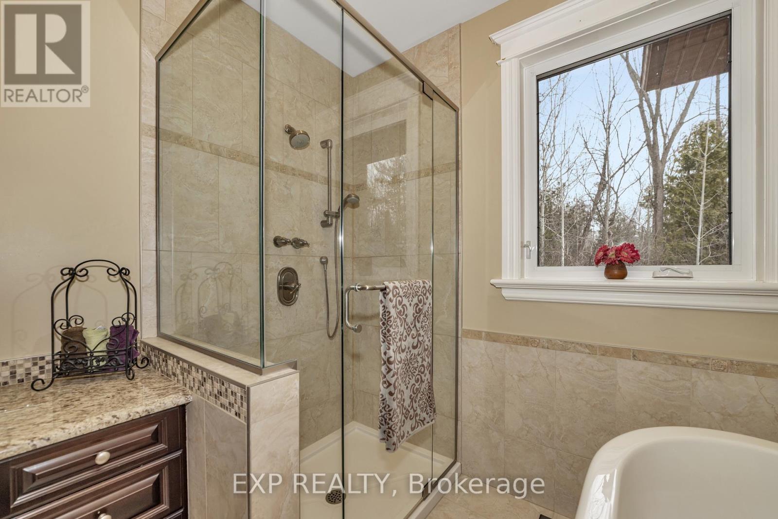 104 Sentinel Pine Way, Ottawa, Ontario  K0A 1L0 - Photo 22 - X12439338