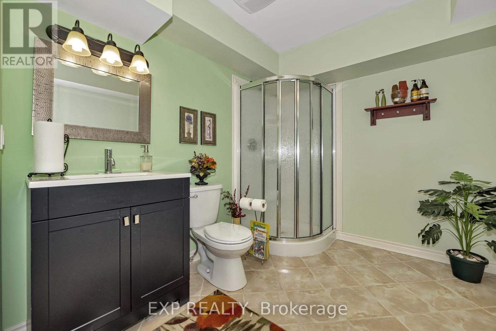 104 Sentinel Pine Way, Ottawa, Ontario  K0A 1L0 - Photo 36 - X12439338