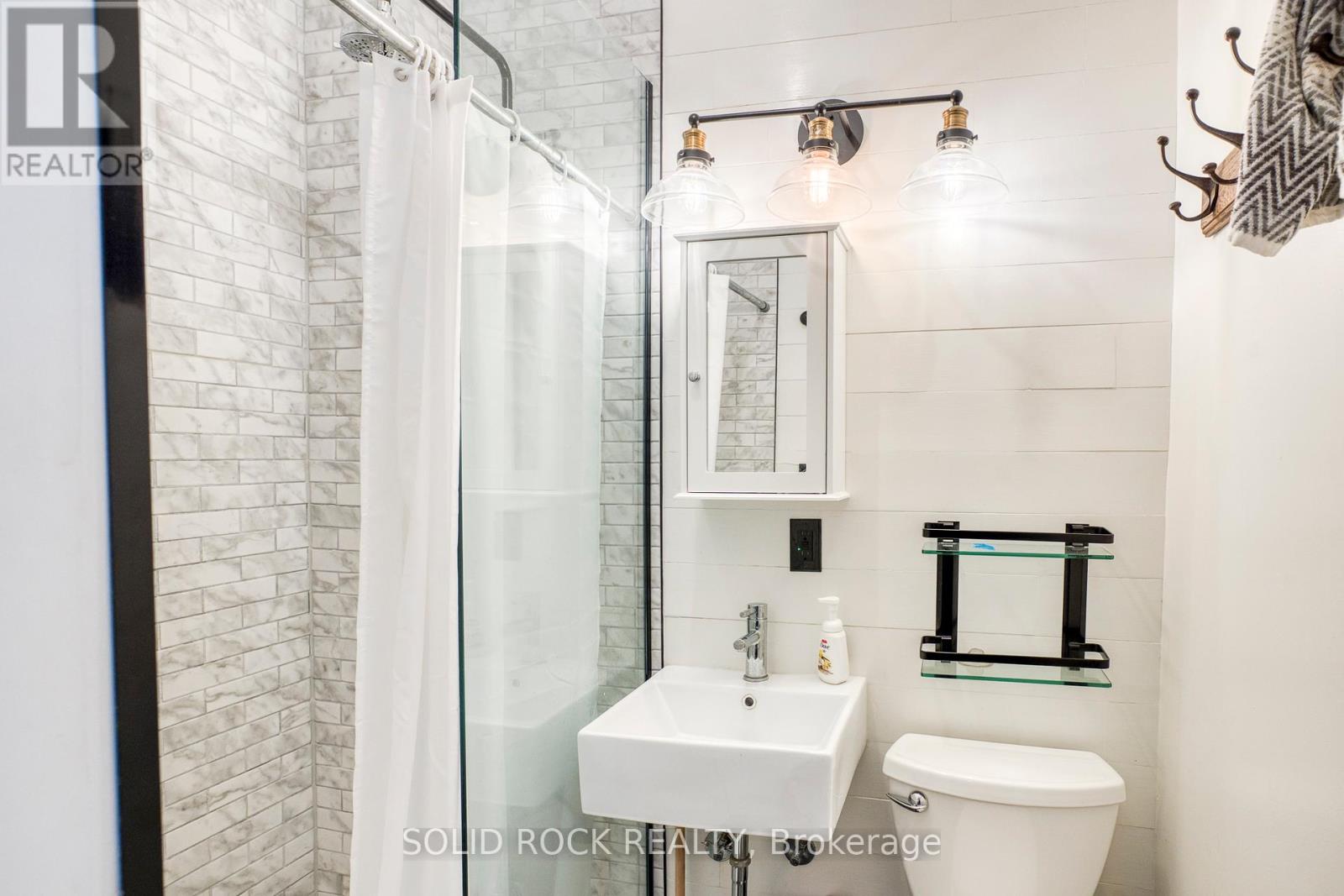 33a And 33b Napoleon Street, Carleton Place, Ontario  K7C 2X4 - Photo 37 - X12439352