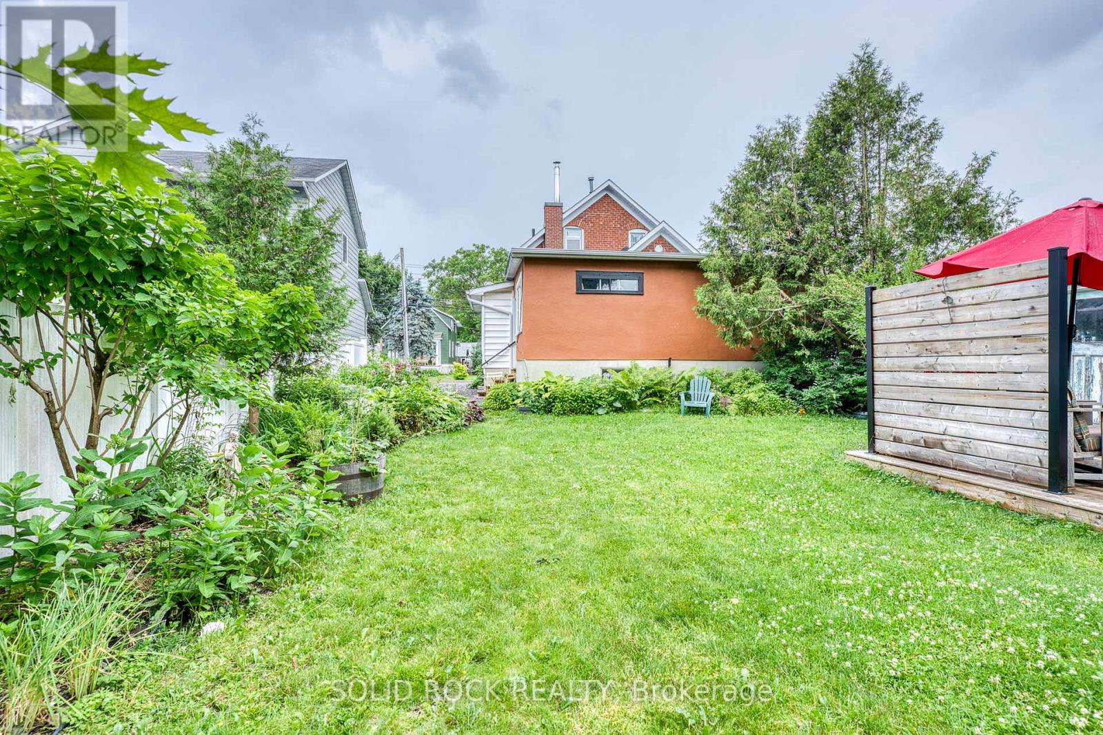 33a And 33b Napoleon Street, Carleton Place, Ontario  K7C 2X4 - Photo 6 - X12439352