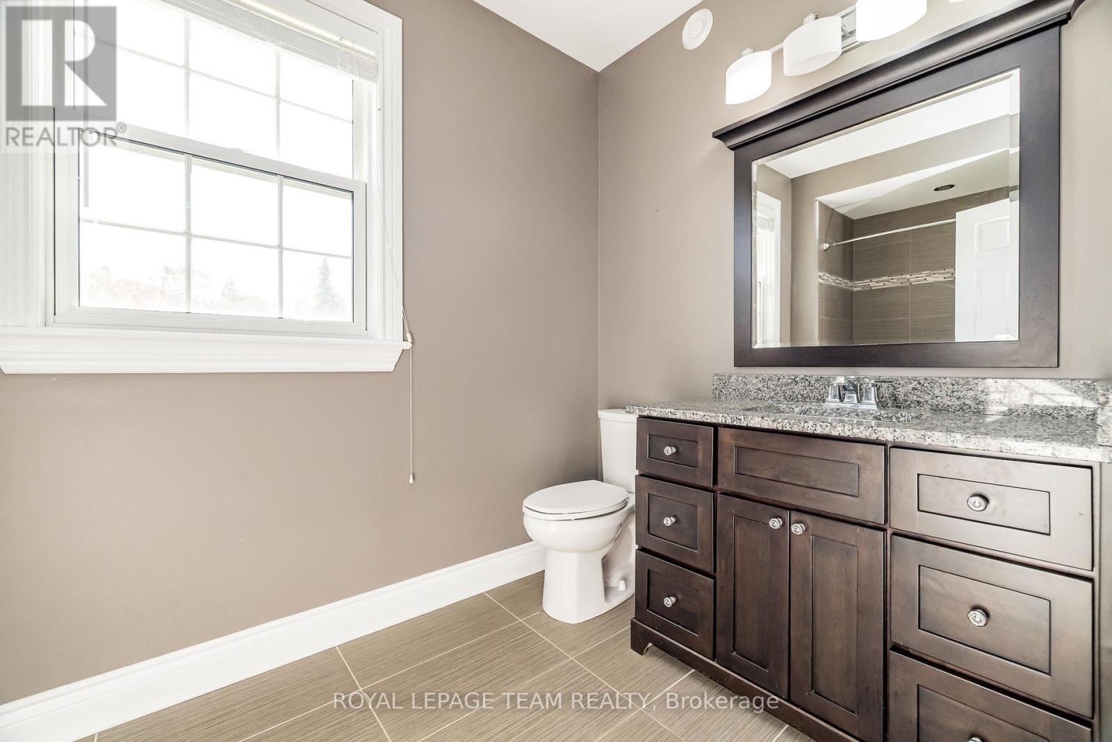 38 Marchvale Drive, Ottawa, Ontario  K2W 1C2 - Photo 34 - X12439353