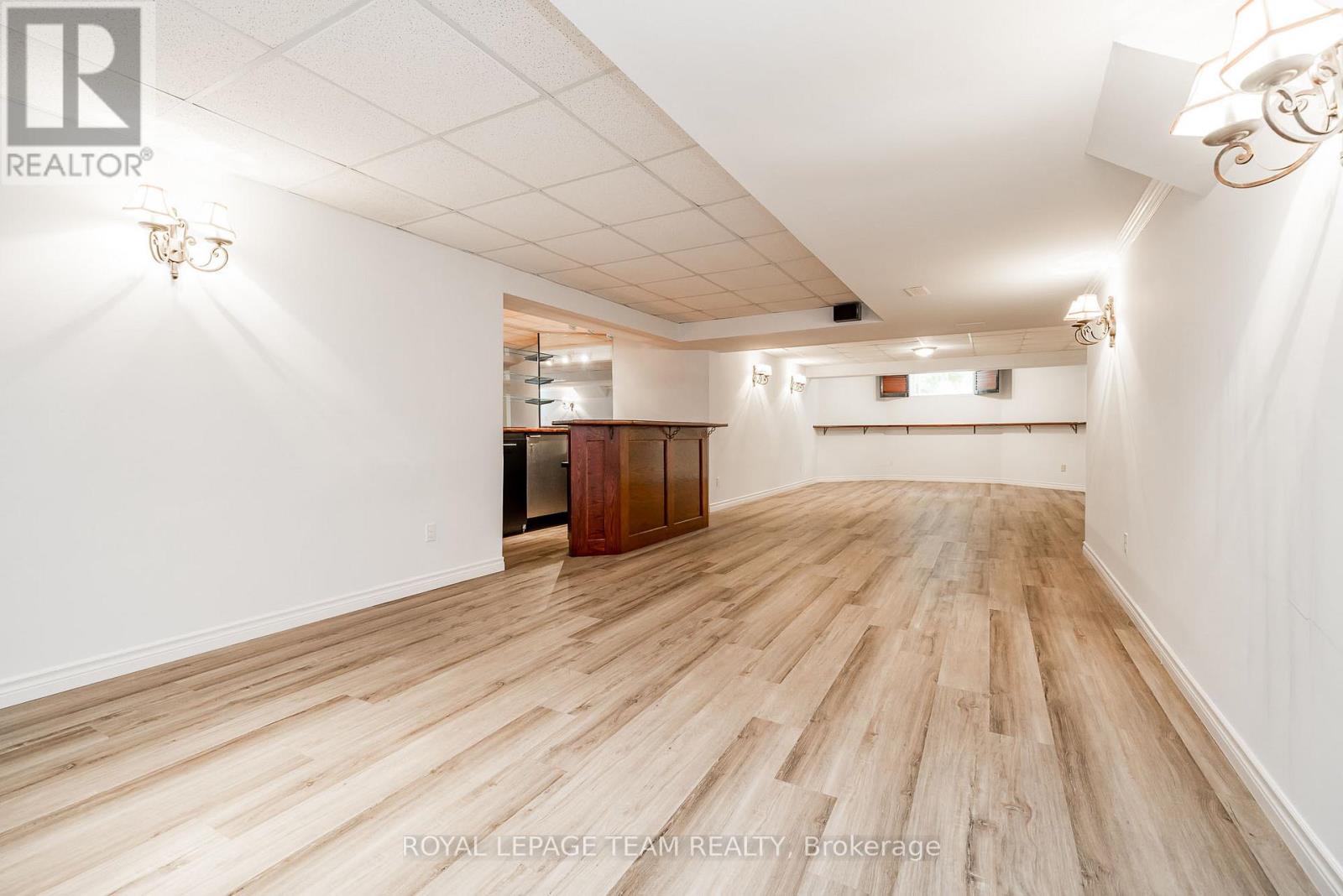 38 Marchvale Drive, Ottawa, Ontario  K2W 1C2 - Photo 38 - X12439353