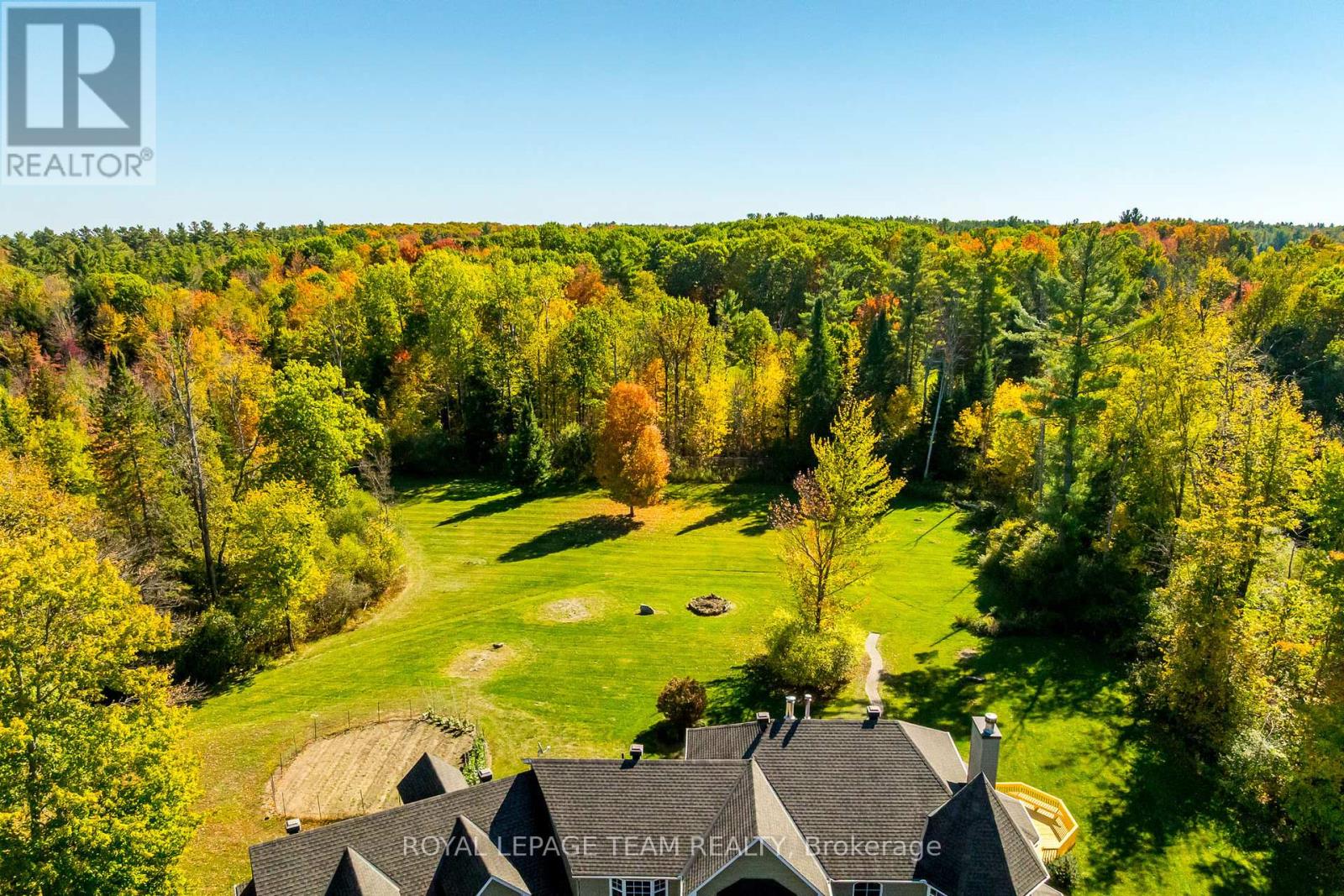 38 Marchvale Drive, Ottawa, Ontario  K2W 1C2 - Photo 39 - X12439353