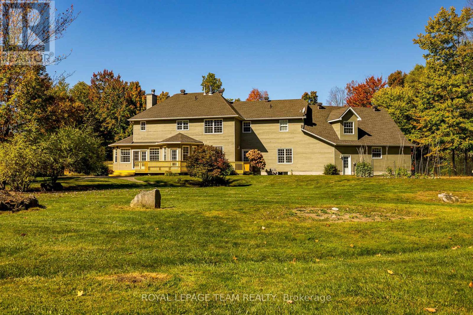 38 Marchvale Drive, Ottawa, Ontario  K2W 1C2 - Photo 42 - X12439353
