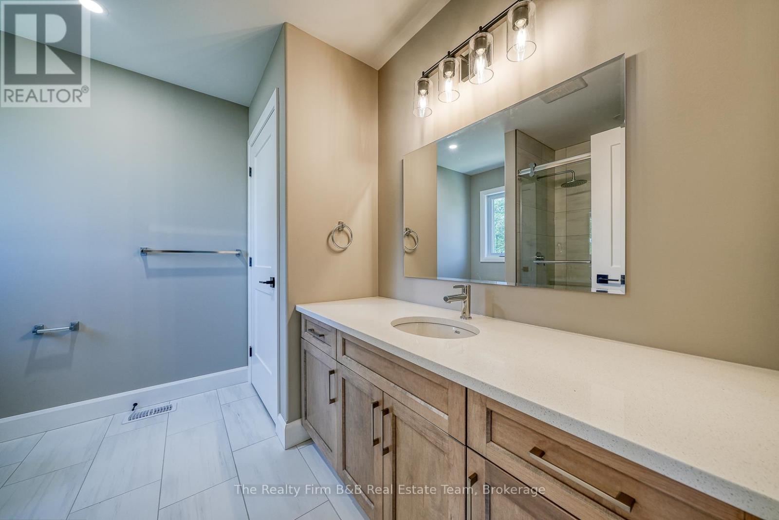 1004 Downing Drive, Woodstock, Ontario  N4T 0K4 - Photo 41 - X12439309