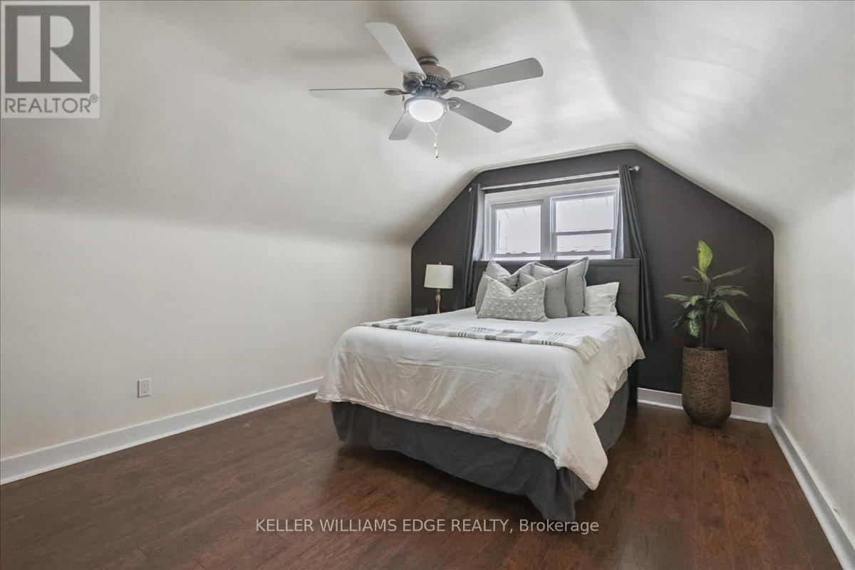 29 East 34th Street, Hamilton, Ontario  L8V 3W2 - Photo 13 - X12439263